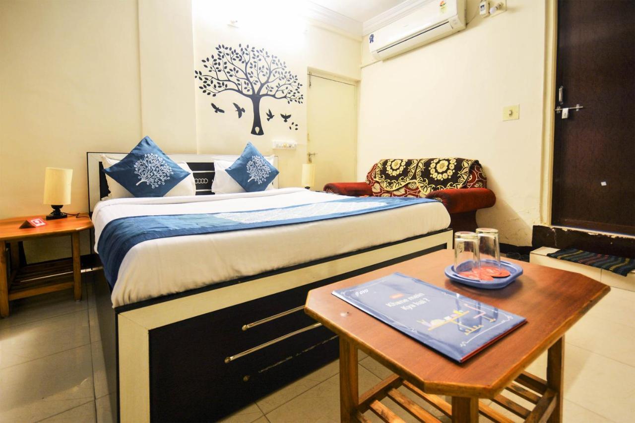 Oyo Hotel Blue Diamond Αχμπανταμπάντ Εξωτερικό φωτογραφία